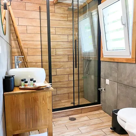 Apartment Elleria's House Frínion